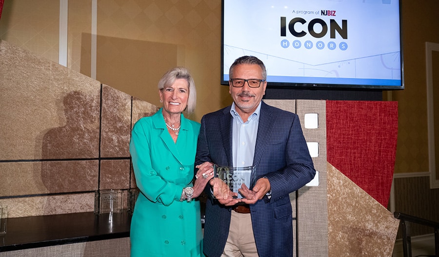 Diversified Properties’ Founder and Managing Partner Nicholas Minoia Receives NJBIZ ICON Award